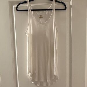 Jennifer Lopez ivory and gold sparkle tank